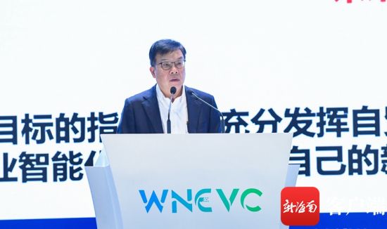 海南省新能源汽车产业国际专家咨询委员会执行副主任陈志鑫。记者李昊 摄 海南省新能源汽车产业国际专家咨询委员会执行副主任陈志鑫。记者李昊 摄