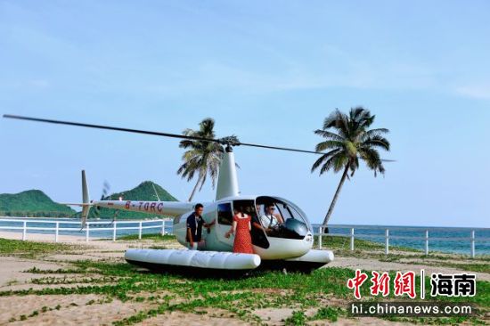 南湾猴岛国庆推出定制化特色直升机飞行项目。景区供图