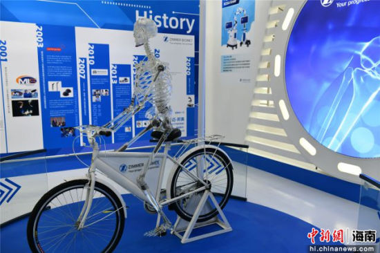 博鳌乐城国际医疗旅游先行区国际创新药械展展览的先进药械。凌楠 摄
