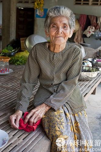 神秘的柬埔寨女人村:村里没有一个成年男人(4