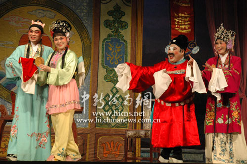 海南传统文化节新加坡开幕 民俗大戏舞动狮城