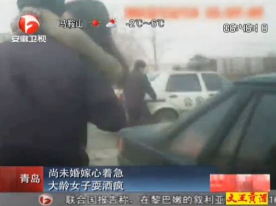 官员包二奶超生被免图片