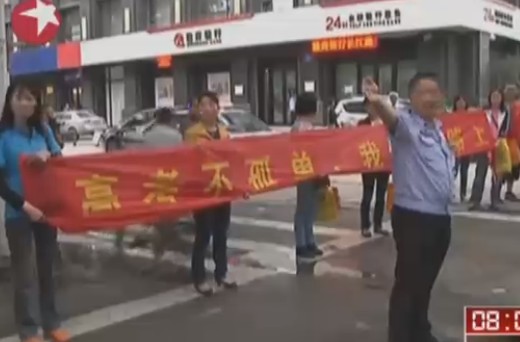 监考老师抓作弊被打图片