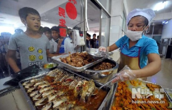 海南全省学校中39.3%无食堂 食品安全令人忧
