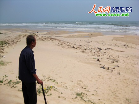 解放军文昌登陆 11名战士被安葬海边