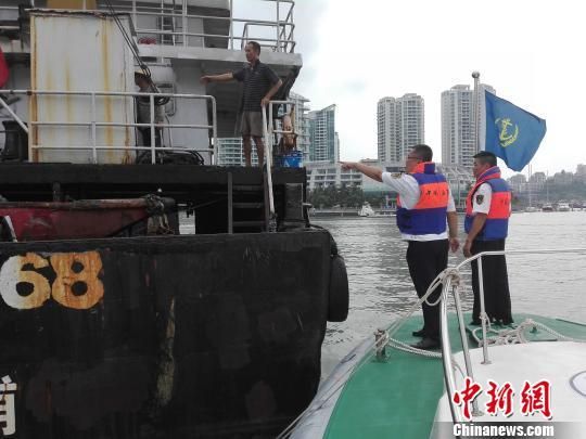 三亚海事启动防台应急响应 码头停业游船停航